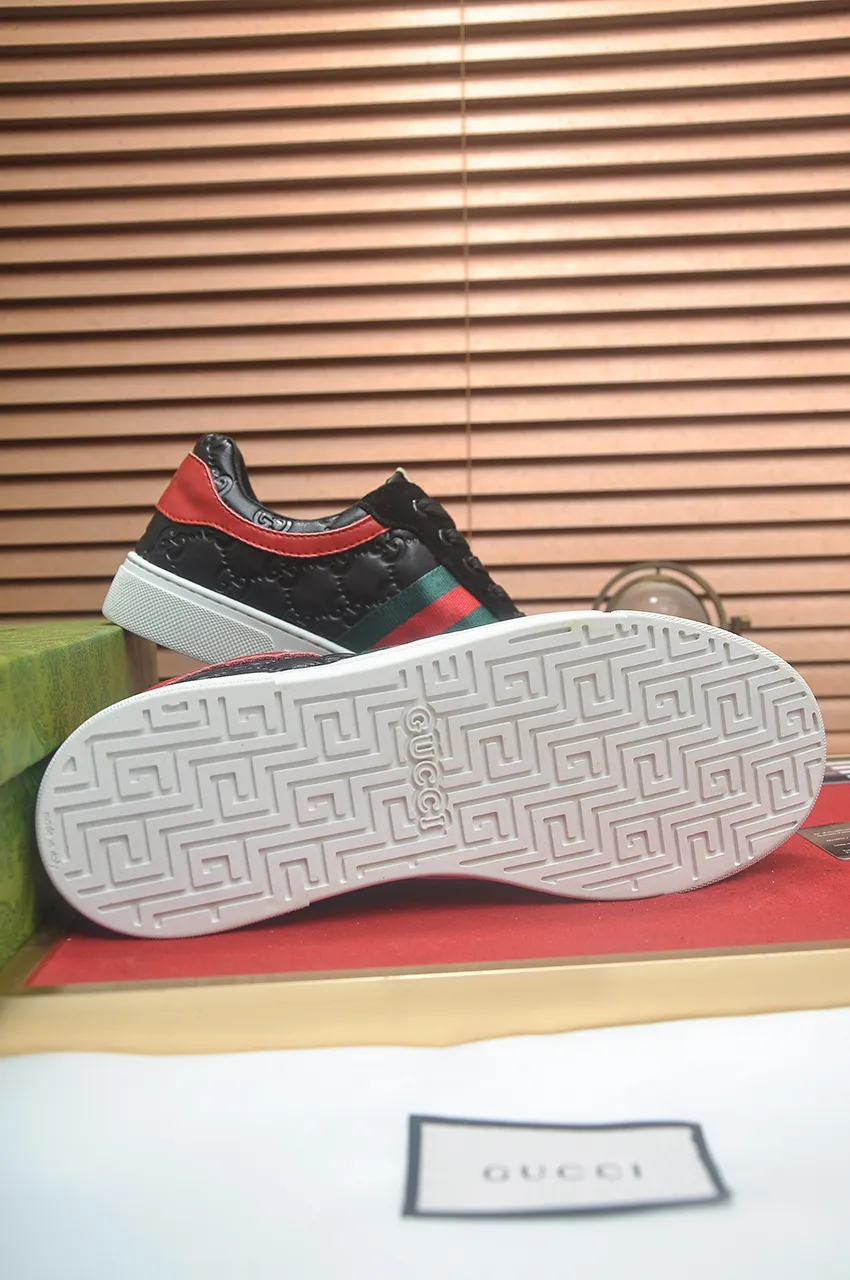 Men's men's shoes💰440💶[GUCCI] official website 1:1 men's sports shoes are now on the market. They are made of original fabric + water-dyed sheepskin lining, plus the official website original 1:1 comfortable outsole. Fashionable and versatile, super comfortable and breathable. Standard shoe size 38/45 (custom-made size 45 is non-refundable)